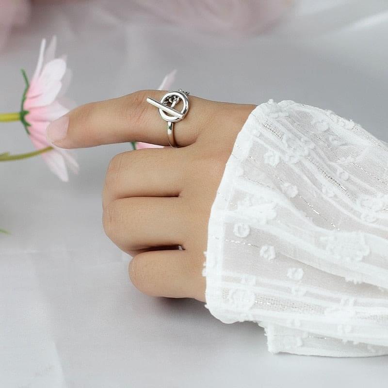 Bague avec barre online horizontale