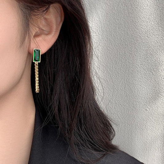 Boucle d’oreille chaine avec cristal vert