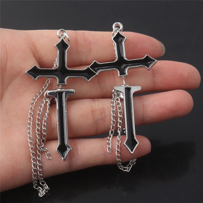 Boucle d’oreille chaine gothique