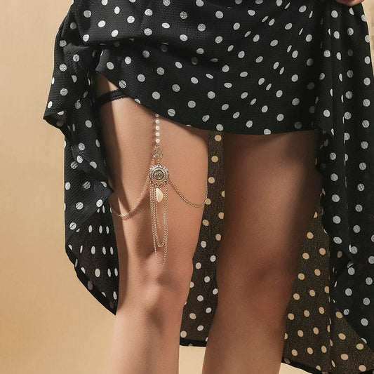 Chaine de cuisse avec coquillage naturel