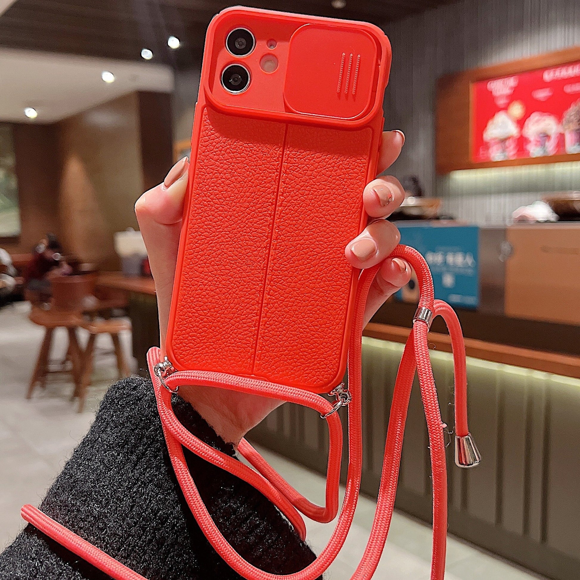 Chaine de téléphone avec coque résistante