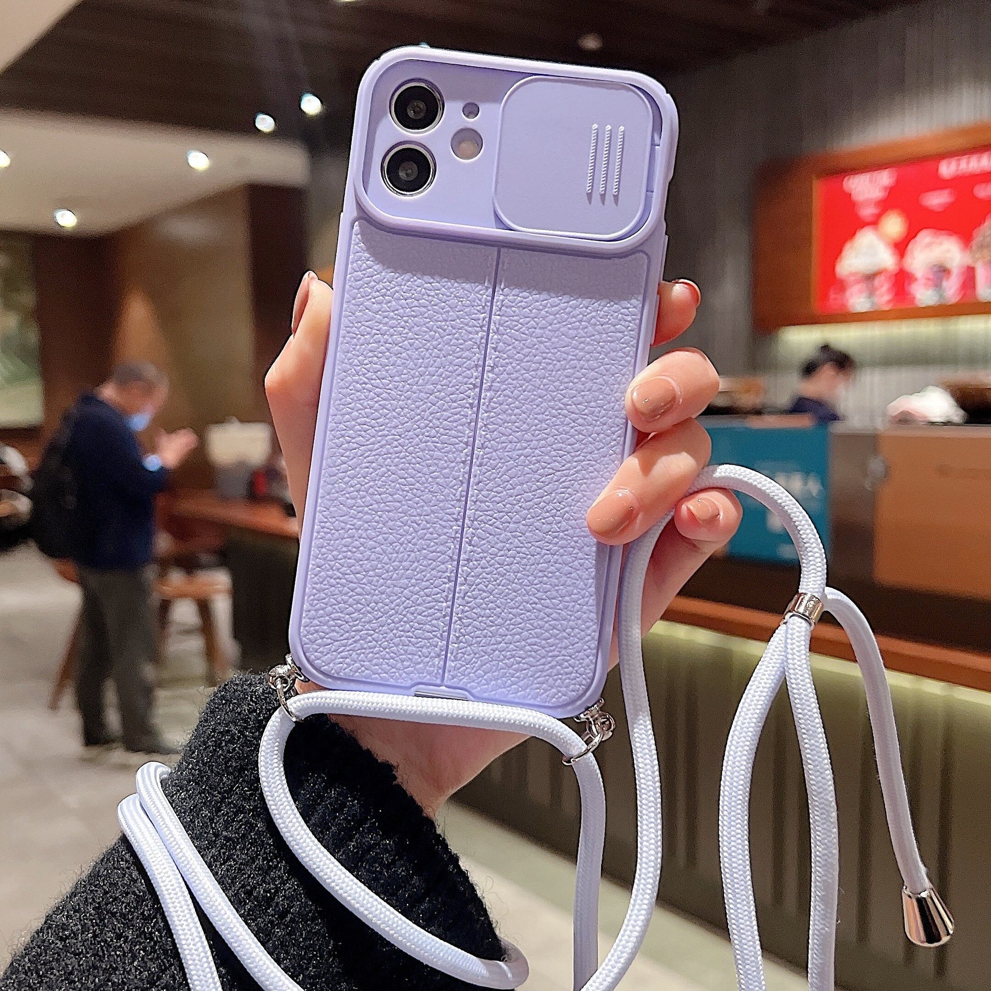 Chaine de téléphone avec coque résistante