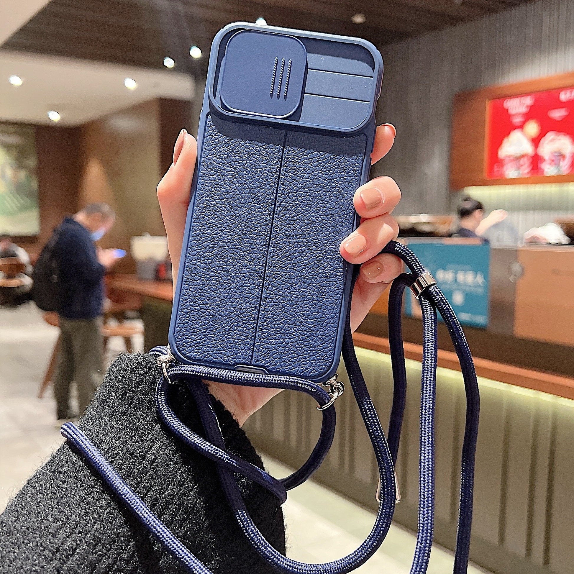 Chaine de téléphone avec coque résistante