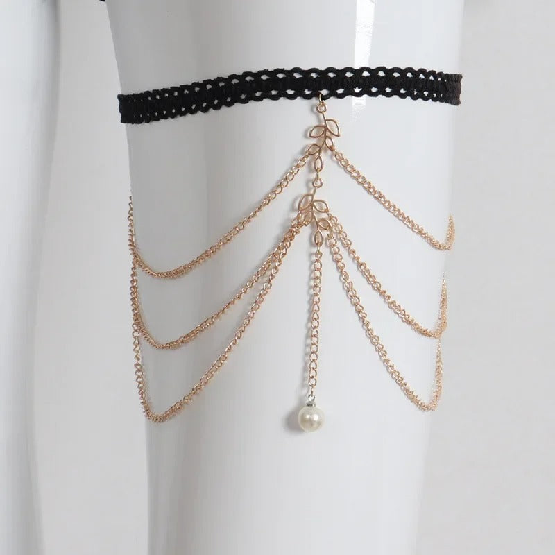 Chaine de cuisse avec grande perle blanche